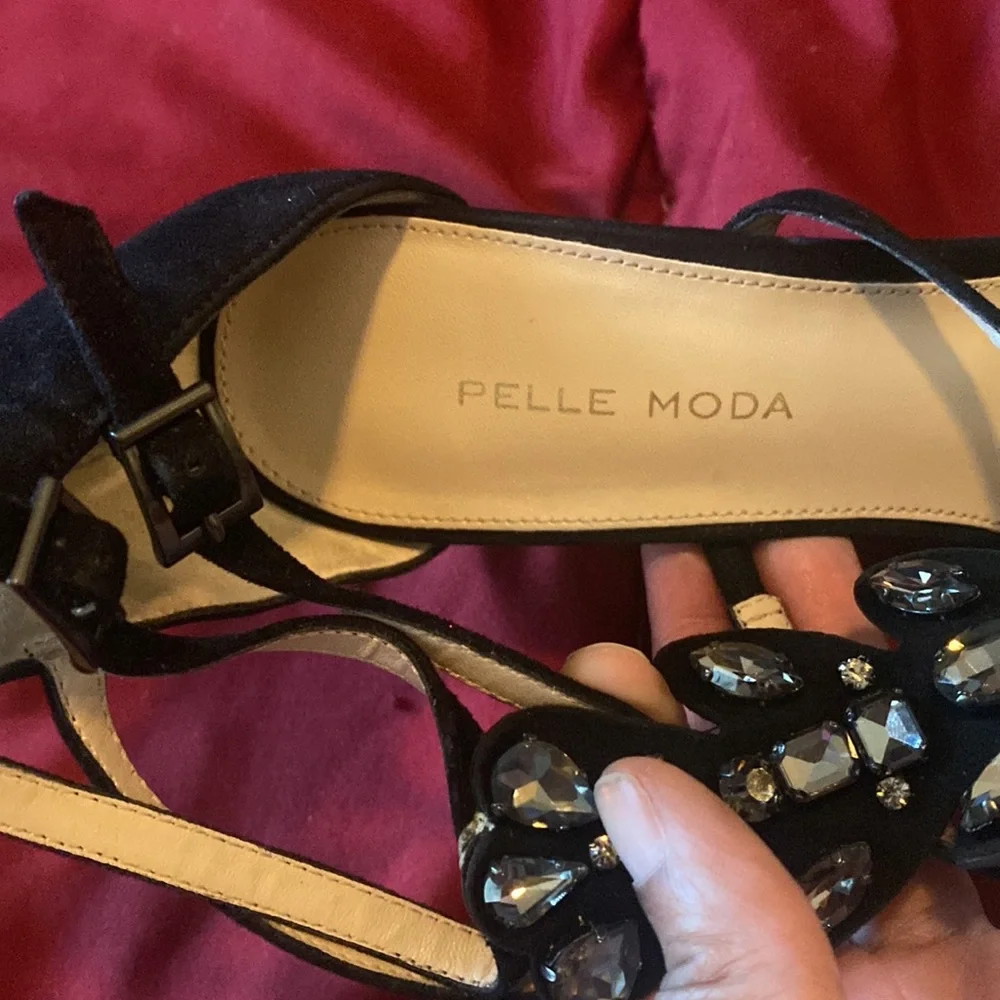 Black, jeweled  4 1/2 inch hill platform sandal! - Picture 6 of 9